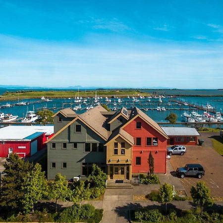 At The Helm Hotel Ilwaco Ngoại thất bức ảnh