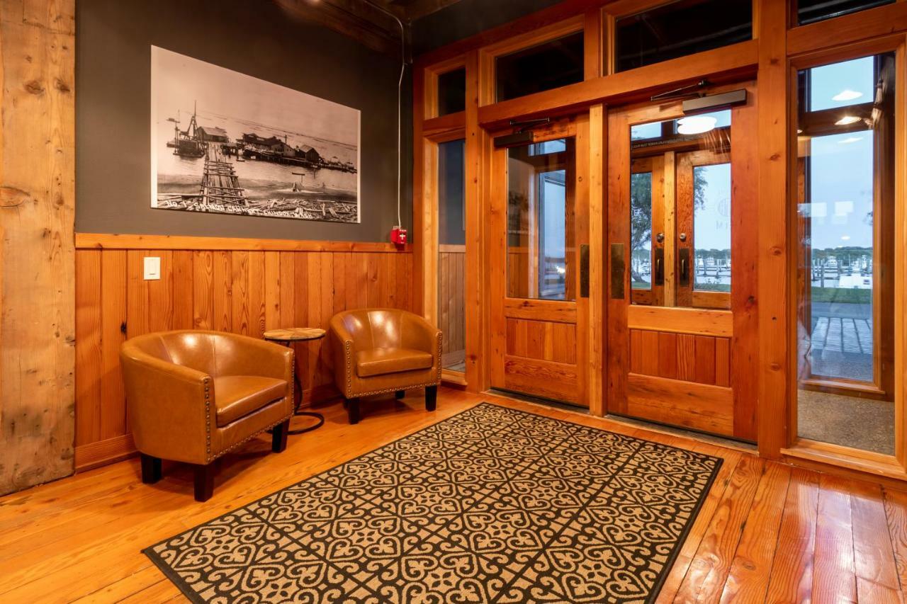 At The Helm Hotel Ilwaco Ngoại thất bức ảnh
