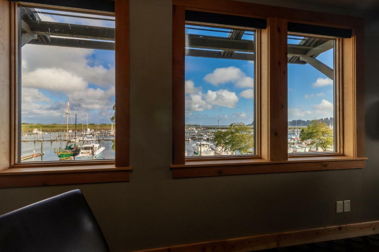 At The Helm Hotel Ilwaco Ngoại thất bức ảnh