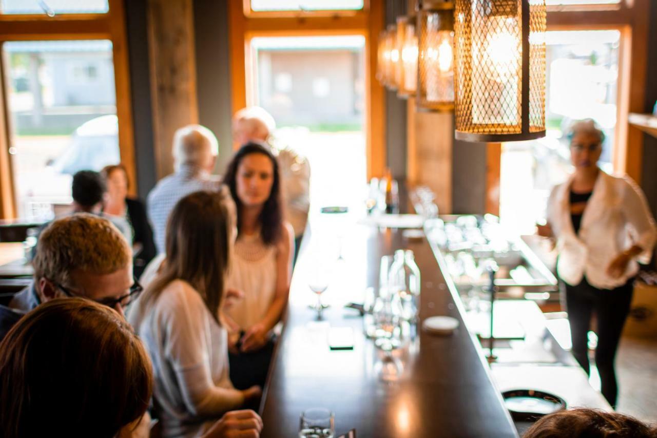 At The Helm Hotel Ilwaco Ngoại thất bức ảnh