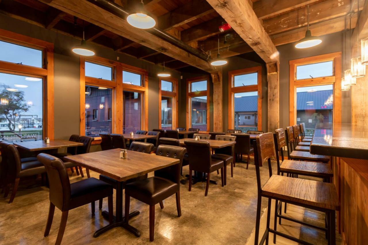 At The Helm Hotel Ilwaco Ngoại thất bức ảnh